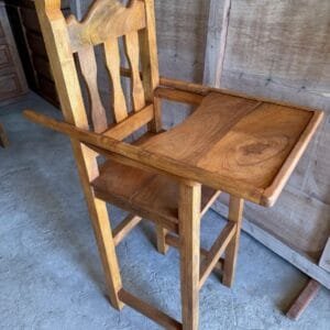 Sillita de bebe de algarrobo