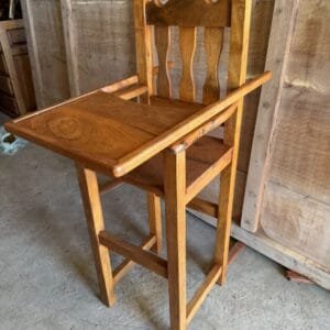 Sillita de bebe de algarrobo